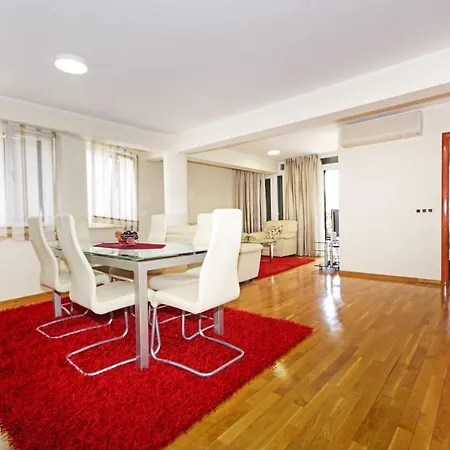 アパート Delux Apartman Jukic マカルスカ